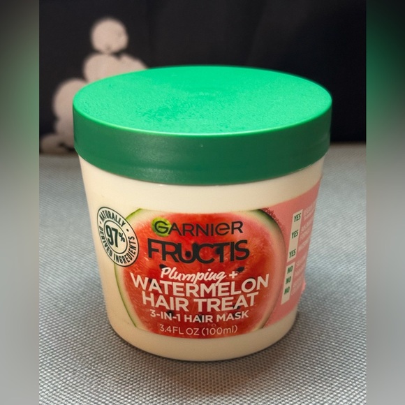 GARNIER FRUCTIS Plumping+ Watermelon Hair Mask - Picture 1 of 3